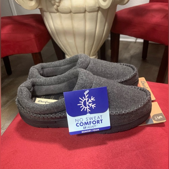 dearfoams Other - Brand new with tags Men’s DearFoarms Gray Memory Foam Slippers